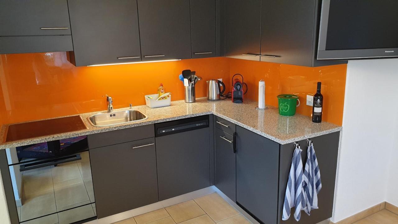 Ferienwohnung Seesicht Брунен Екстериор снимка